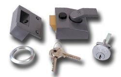 Yale 89 Deadlatch - Brasslux